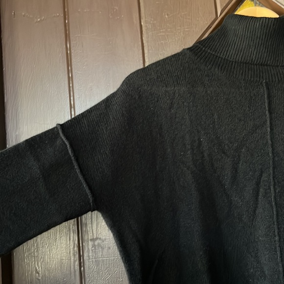 MOVING sale! Bloomingdale’s Aqua 100% cashmere turtleneck - Picture 3 of 7